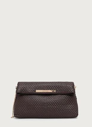 Urbanshop com ua marciano by guessсумочка жіноча шкіряна victoria коричнева g6yz05 l0144 розміри запитуйте