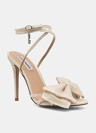 Urbanshop com ua steve maddenсандалі steve madden blyss колір бежевий 11003613 розміри запитуйте
