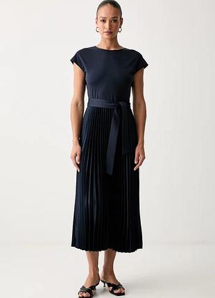 Urbanshop com ua weekend max maraрозкльошена сукня з ліоцелем wkdgela темно-синя однотонна 2625626021600 розміри запитуйте