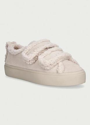 Urbanshop com ua inuikiishearling low velcro pastelle кросівки жіночі замшеві бежеві 1001.001.0541 розміри запитуйте