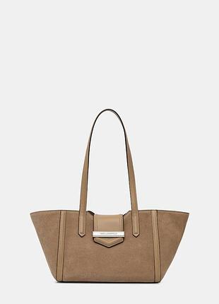 Urbanshop com ua karl lagerfeldсумка-шопер жіноча замшева k/nova бежева b3w30321 розміри запитуйте