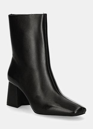 Urbanshop com ua hugo кожаные ботинки hugo ariela женские цвет черный каблук блок 50531789 размеры запитуйте