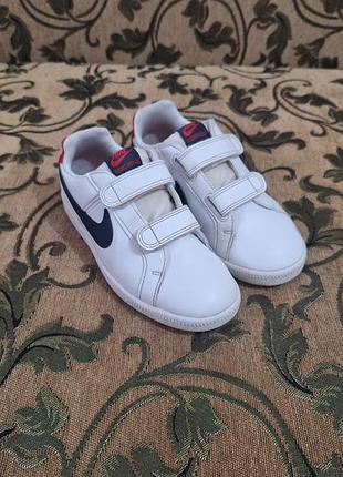 Кросівки унісекс nike білі з синім логотипом, довжина устілки 19,5 см