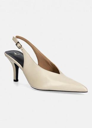 Urbanshop com ua patrizia pepe кожаные туфли patrizia pepe цвет бежевый 8z0107 l048 w405 размеры запиту