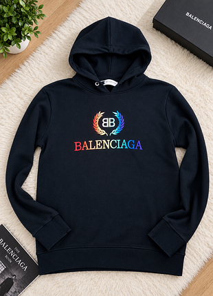 Чёрное худи толстовка balenciaga