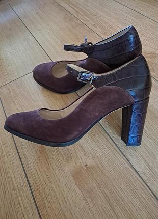 Туфлі жіночі clarks, бордові, 39 розмір, натуральна замша