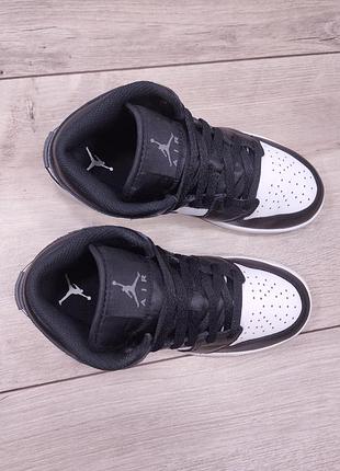 Кросівки nike jordan 6