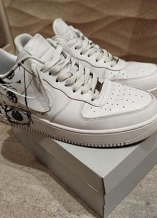 Кросівки чоловічі nike air force 1 білі з принтом
