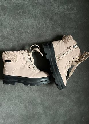 Черевики для дівчаток h&m бежеві, розмір 24, довжина устілки 15 см