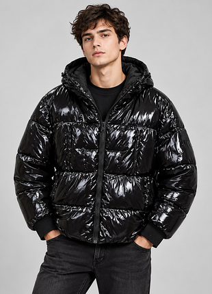Пуховая курточка от бренда calvin klein