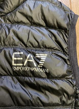 Пуховий жилет emporio armani 4