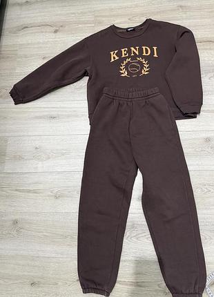 Спортивний костюм жіночий kendi коричневий