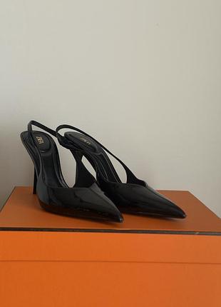 Туфлі жіночі zara чорні, розмір 37, лакована шкіра