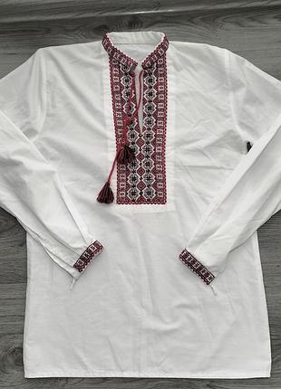 Вишиванка для хлопчика, біла з бордовою вишивкою