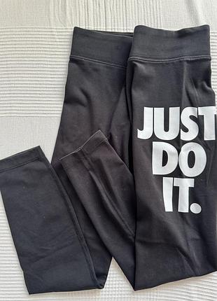 Жіночі спортивні лосіни nike чорні з написом just do it