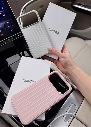 Ніжно рожевий крутий чохол iphone 17 pro max rimowa
