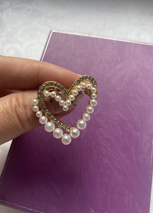 Брошь сердечко искусственные жемчужины 3*3,5см 6