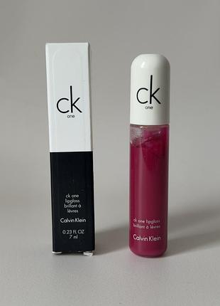 Calvin klein - ck one - lipgloss 400 scandal - блиск для губ
