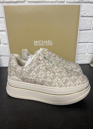 Michael kors hayes 2