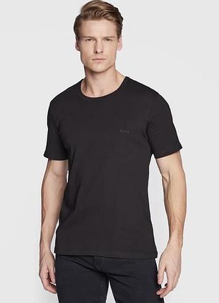 Черная мужская футболка hugo boss р.s