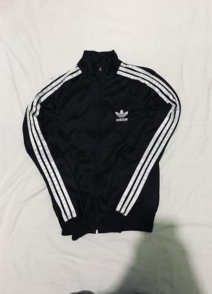 Олімпійка adidas на 9-10 років 134-140см чорна спортивна кофта