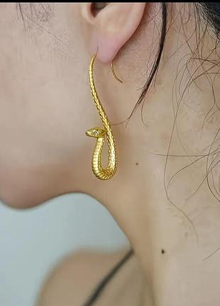 Роскошные серьги в виде змей 4
