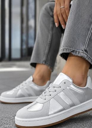 Кеды кроссовки серые серебристые в стиле adidas