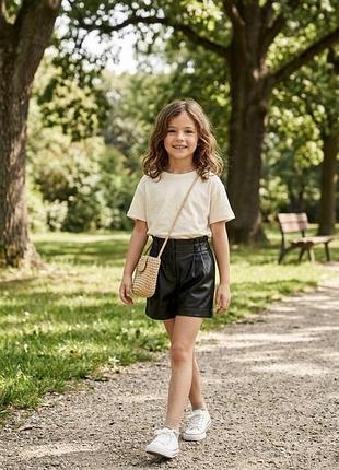 Шорти для дівчаток zara чорні шкіряні 128 р