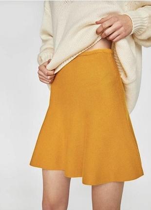 Гірчична/жовта трикотажна спідниця zara, розмір m