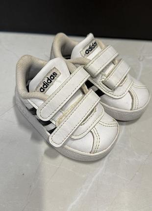 Кросівки  adidas