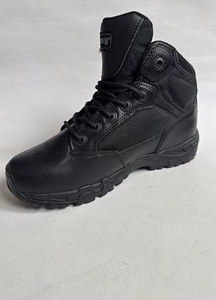 Шкіряні черевики magnum waterproof 6