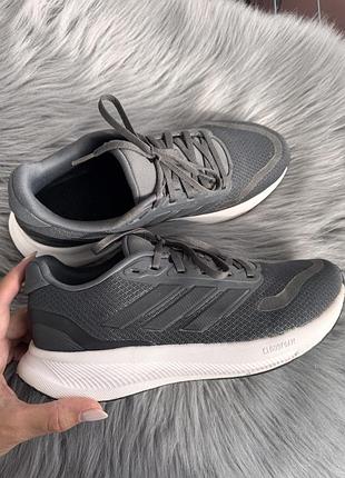 Кросівки adidas , розмір 40