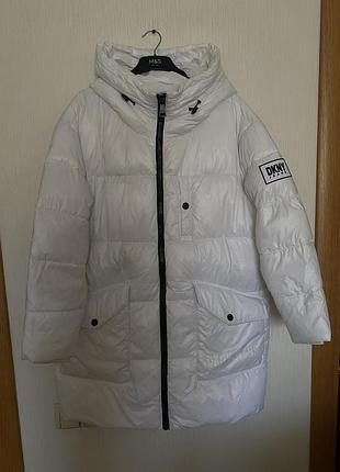 Пуховик жіночий dkny oversized token logo puffer білий