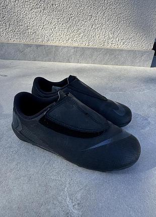 Бутси дитячі nike чорні, розмір 12.5с, довжина устілки 19.5 см