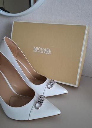 Туфли michael kors parker leather pump белые 4