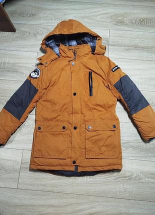 Теплая зимняя куртка парка на мальчика фирмы reserved на рост 140-146