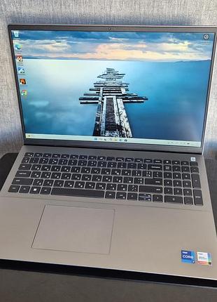 Ноутбук dell vostro 5620 16" fhd ips core i7-1260p/iris xe/16gb ddr4/256gb ssd/підсвітка