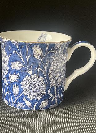Порцелянова кружка з колекції william morris "wild tulip" (виробник — creative tops / ліцензія музею вікторії та альберта (v&a), брендована серія