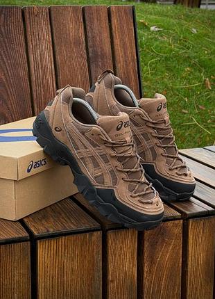 Кроссовки asics gel-pickax коричневые