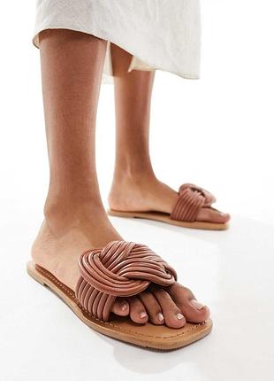 Шлепанцы asos design wide fit fifi woven mule flat sandals in tan
