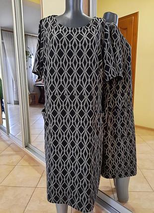 Комфортне з кишенями плаття 👗 великого розміру