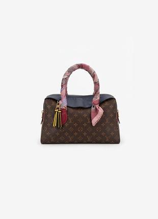 Стильна брендова сумка louis vuitton з шовковою хусткою та аксесуарами