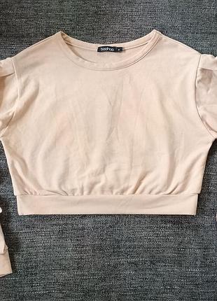 Нежный кроп-свитшот boohoo с рюшами на рукавах (m / 38)