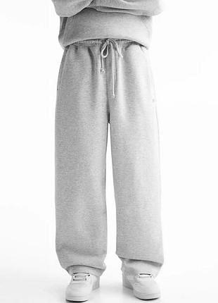 Чоловічі штани pull&bear regular fit xl сірі меланж утеплені, спортивні штани на резинці, бавовна 54%