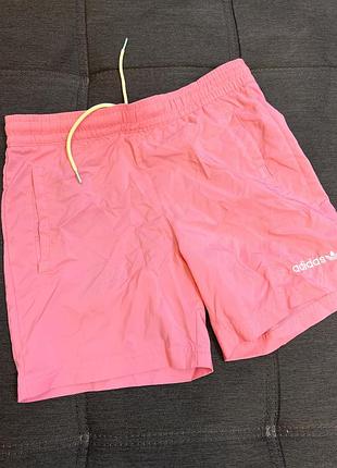 Спортивні шорти adidas(xs)