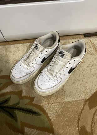 Кросівки nike airбіло-чорні, довжина устілки 24,5 см