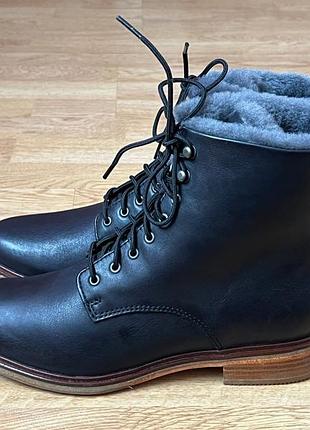 Нові шкіряні зимові черевики clarks 39,5 розміру
