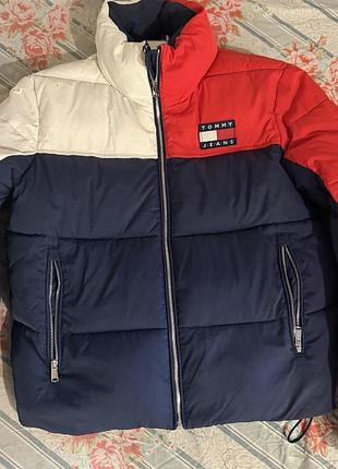 Куртка жіноча tommy jeans демісезонна різнокольорова