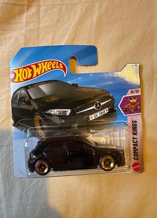 Коллекционная модель hot wheels mercedes-benz a-class