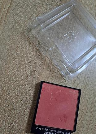 Рум'яна estee lauder 
з мерехтінням
номер 330
пігментовані
з шимером